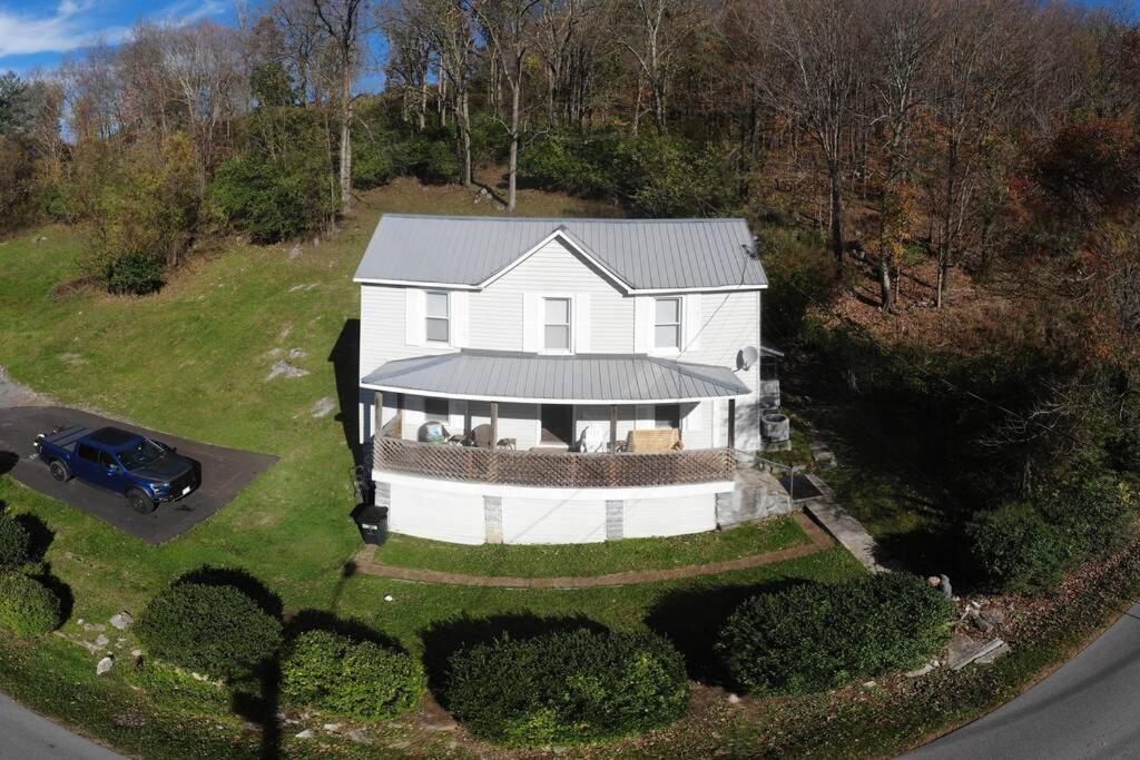 The Dragon'S Den 5 Bedroom House 1 Mile To Main St Tazewell المظهر الخارجي الصورة