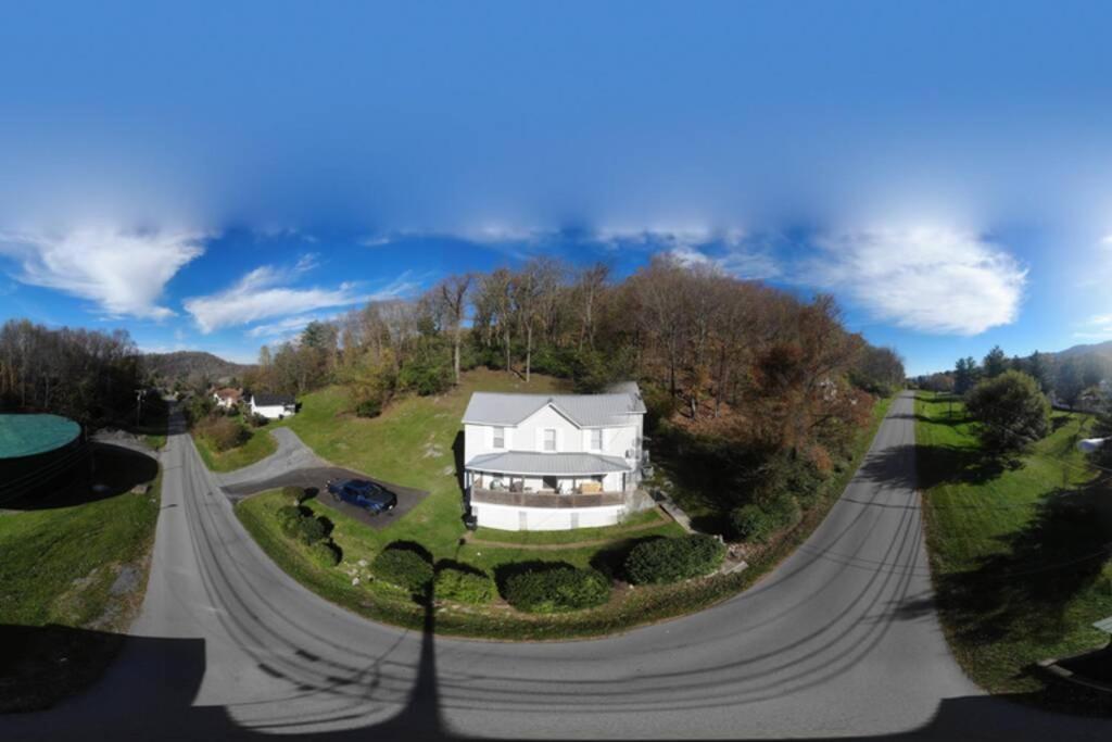 The Dragon'S Den 5 Bedroom House 1 Mile To Main St Tazewell المظهر الخارجي الصورة